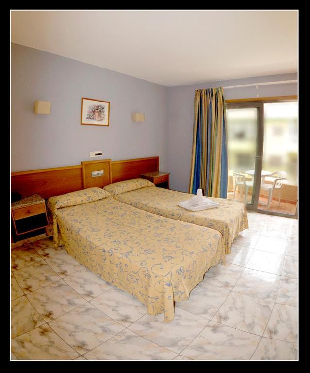 Hostal Carel Ель-Медано Номер фото